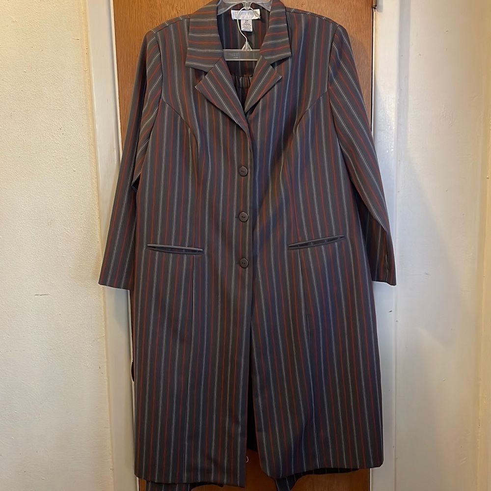 Allison Woods Sz 18W Timeless 2PC Set Duster & Pant Business Chic Retro
Fall